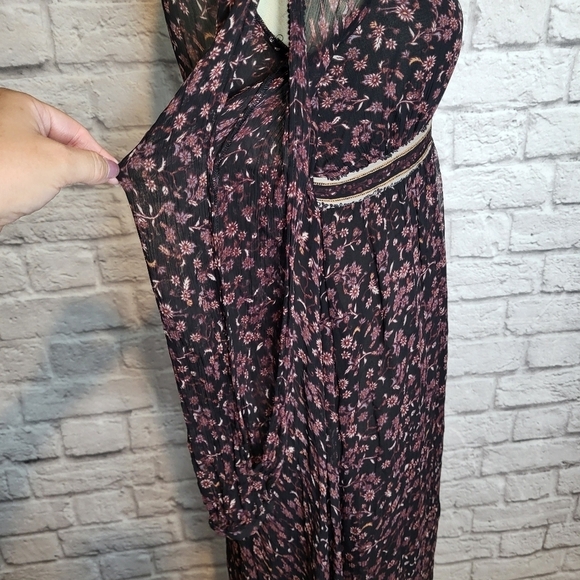 Ecote Dress Black Sheer Maroon Floral Print Split Long Sleeve V Neck Maxi Size S - Picture 10 of 12